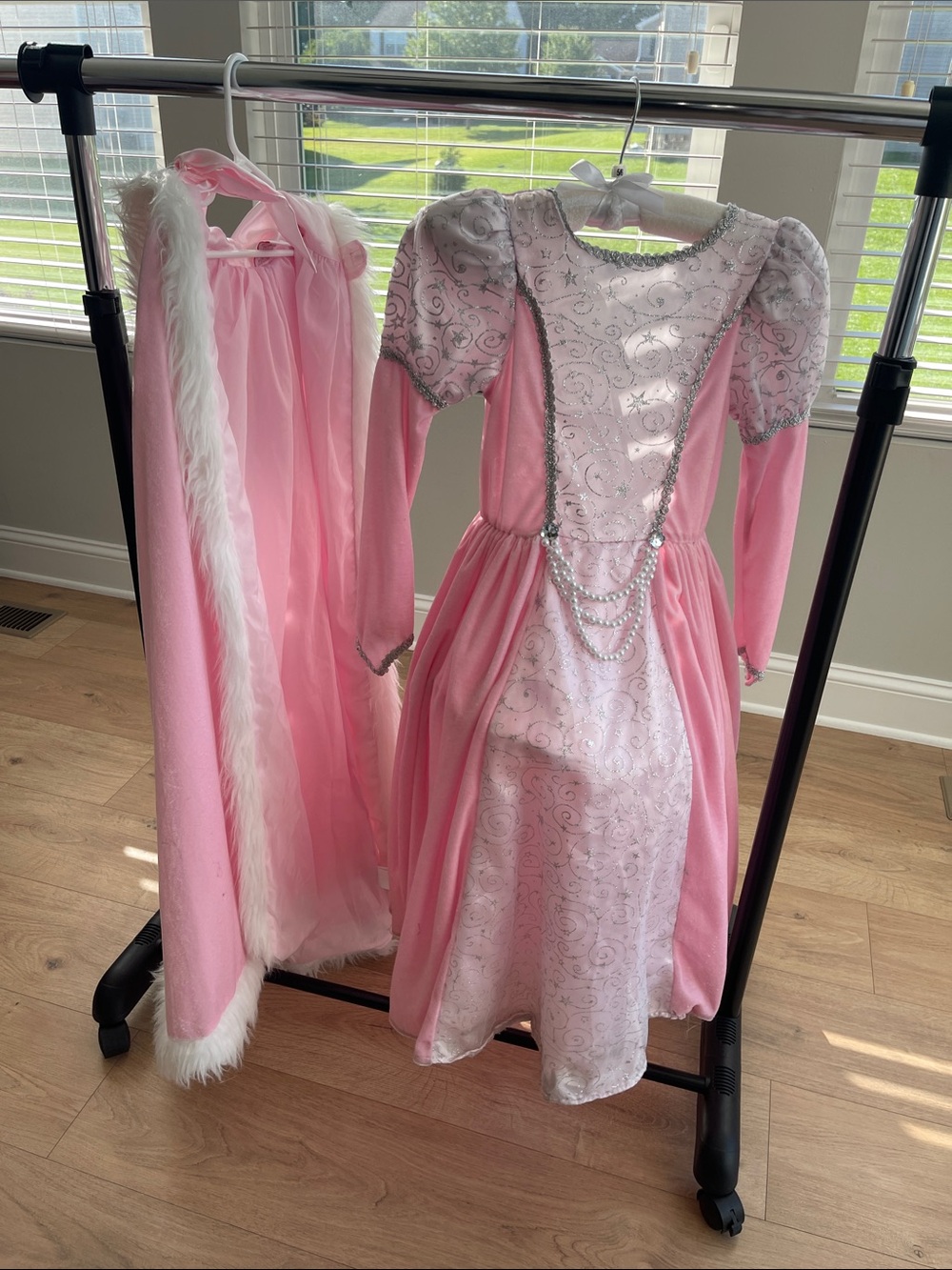 Pink Princess Dress & Cape Kids Costume - Unbranded